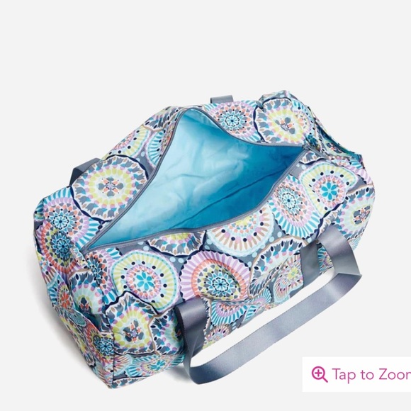 VB Lighten Up Large Traveler Duffel NWT - Picture 3 of 5